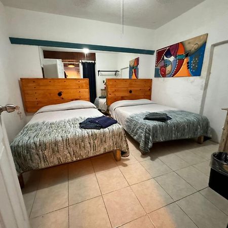 Casona Luciernaga-Casa De Huespedes Pensionat León Eksteriør billede